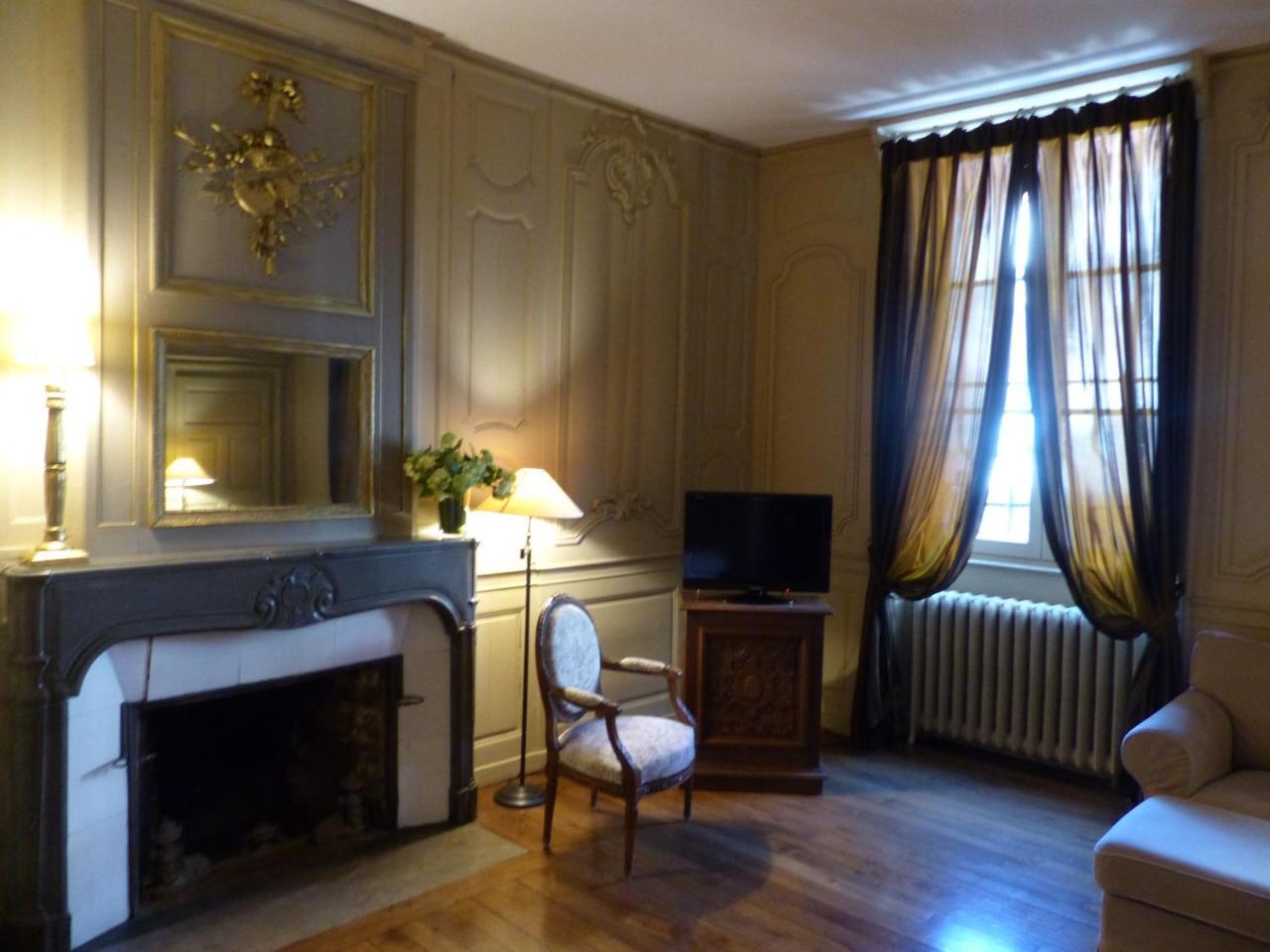 Residence Charles Quint Besancon Bagian luar foto