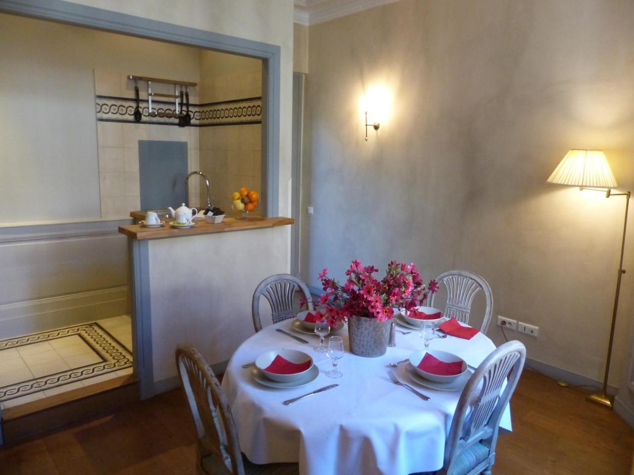 Residence Charles Quint Besancon Bagian luar foto